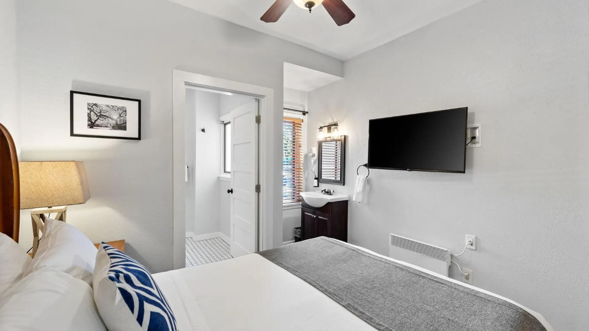 College Inn Hotel Seattle