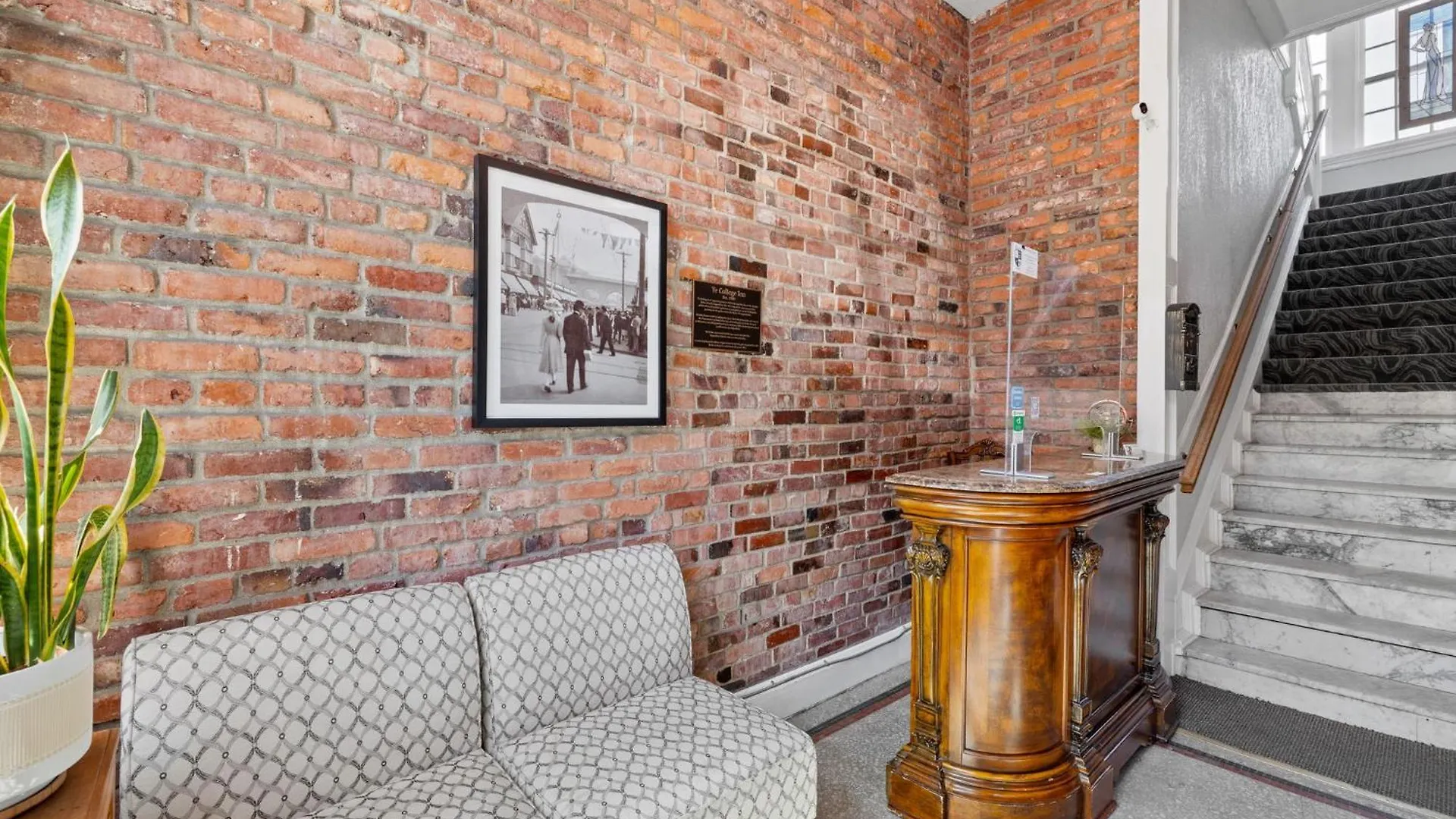 College Inn Hotel Seattle
